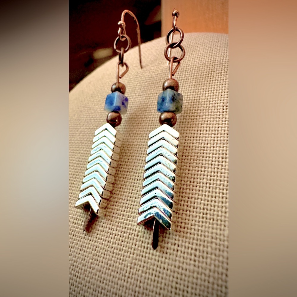 🪶😇 Sodalite & Silver Czech Glass Chevron Copper Earrings❣️